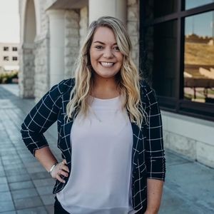 Meet your Posher, Brooke